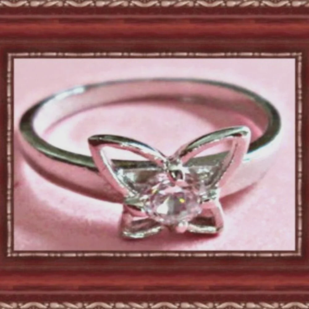 Silver Tone Butterfly Design Ring With Clear Crystal Size 5.25 For Girls Kids